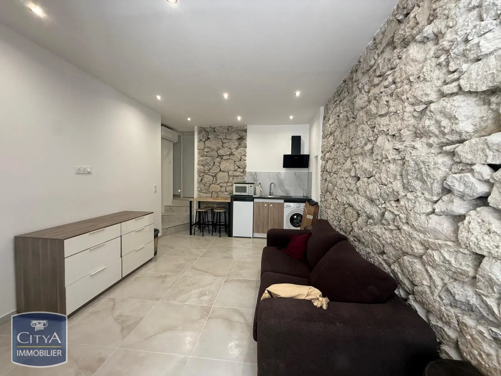 Photo 1 Appartement 1 pièce 23.01m²