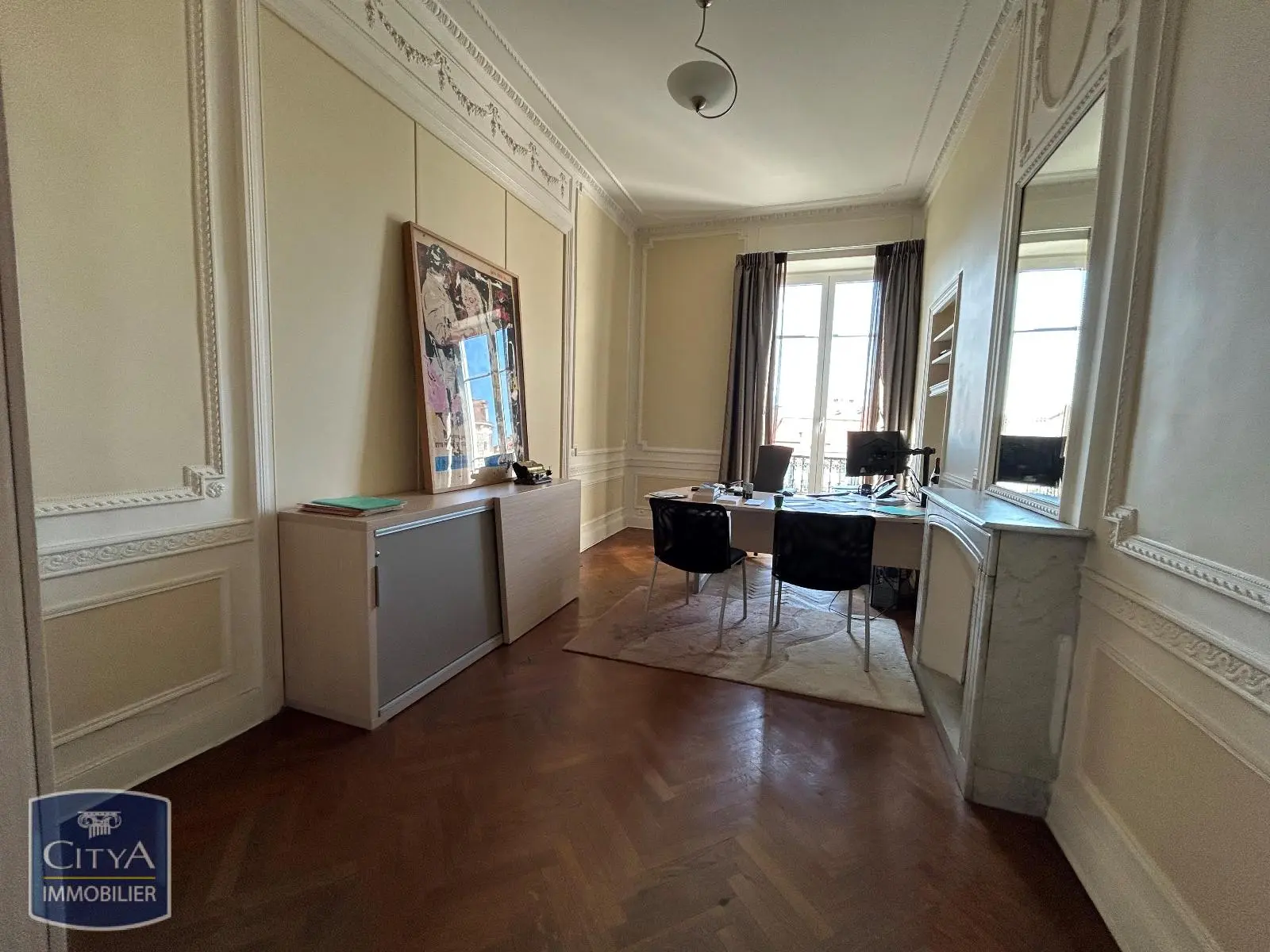 Photo 1 Local Commercial 166m²