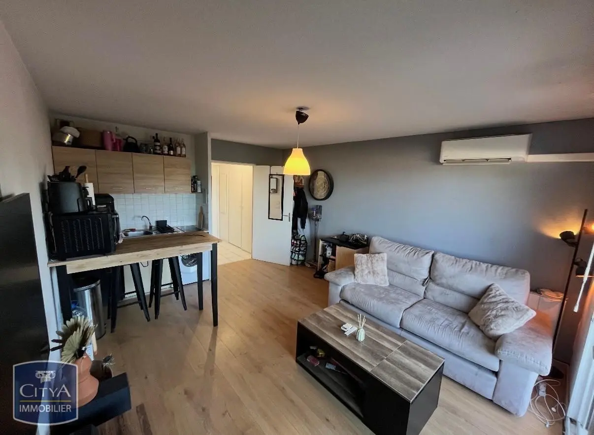 Photo 2 Appartement 1 pièce 23.95m²