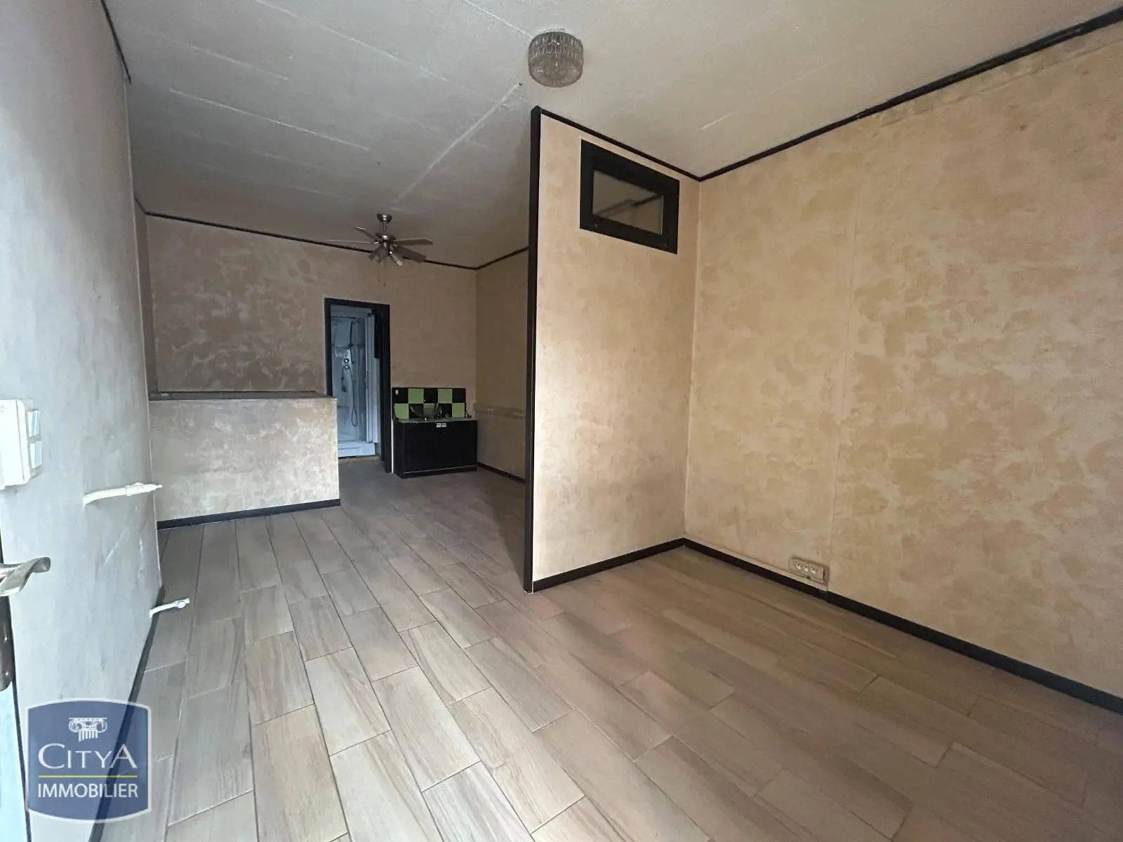 Photo 2 Local Commercial 33.2m²