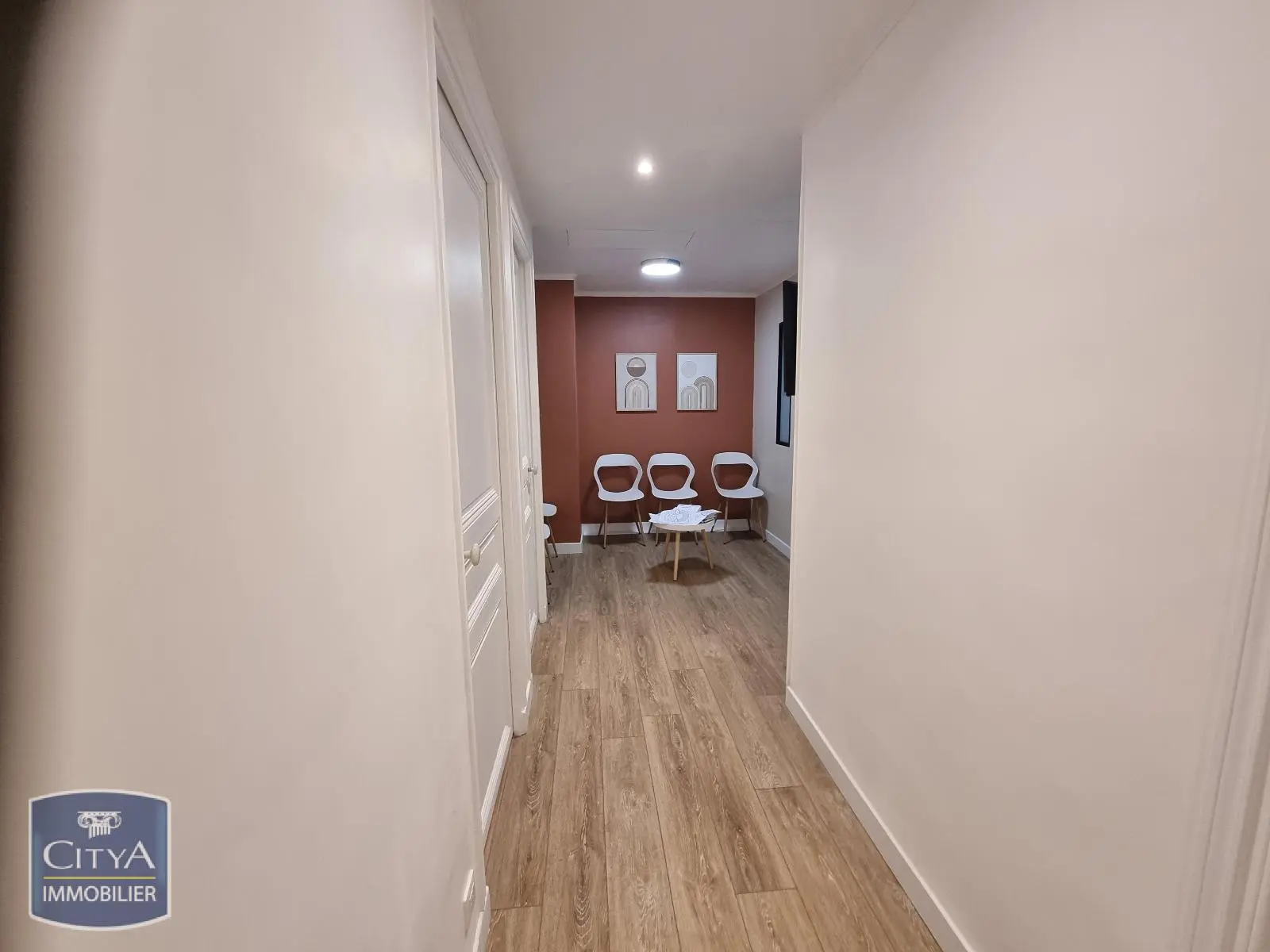 Photo 4 Local Professionnel 1 pièce