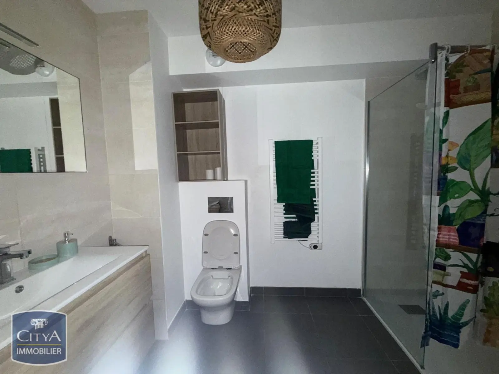 A LOUER - NICE (06300) - STUDIO MEUBLE