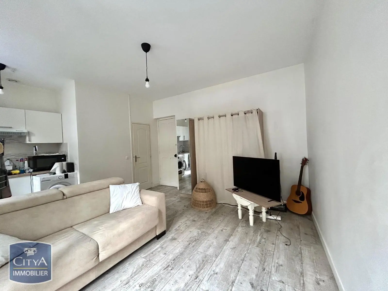 STUDIO VIDE A LOUER SAINT LAURENT DU VAR