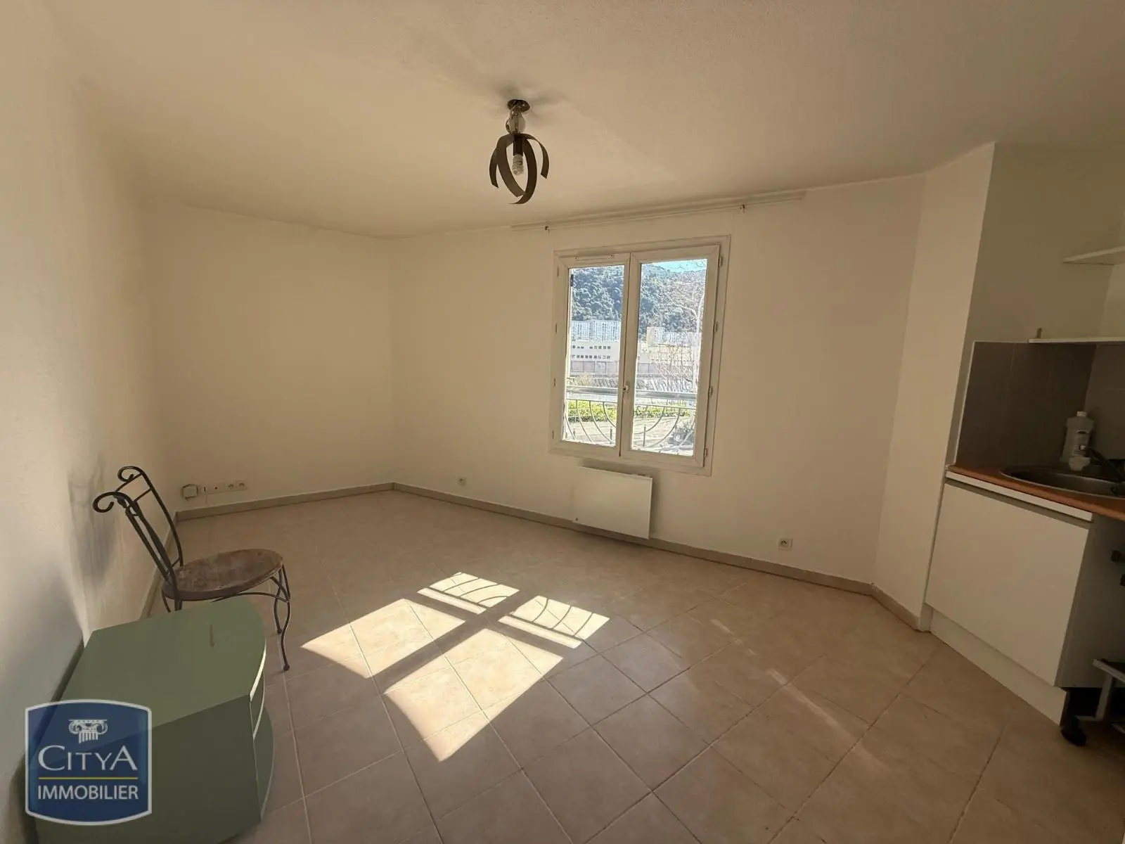 Photo 2 Appartement 1 pièce 19.04m²