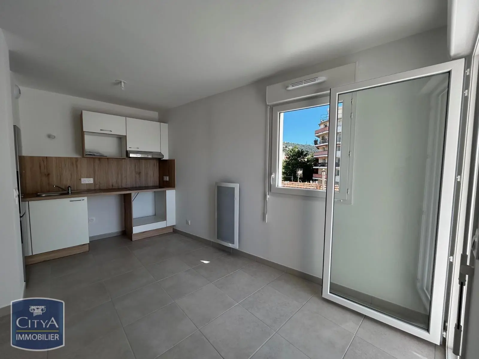 STUDIO ETUDIANT MEUBLE ST ROCH