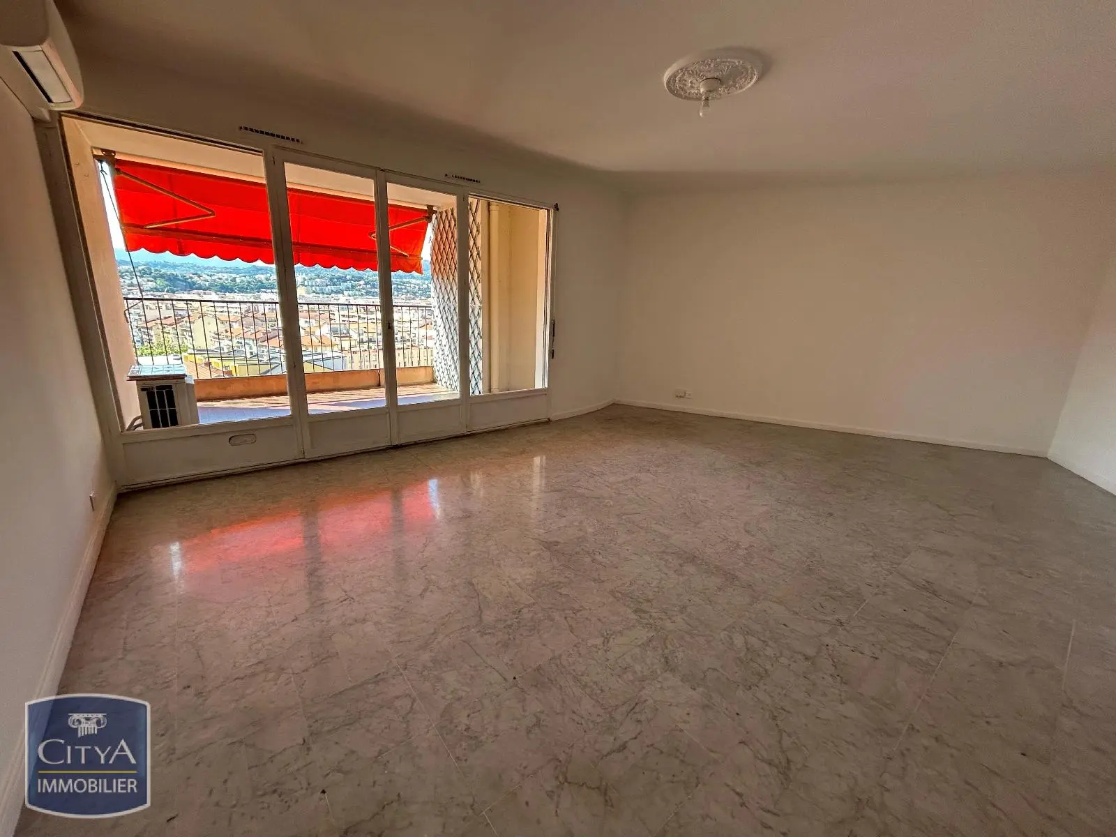 Photo 1 Appartement 3 pièces 76.71m²