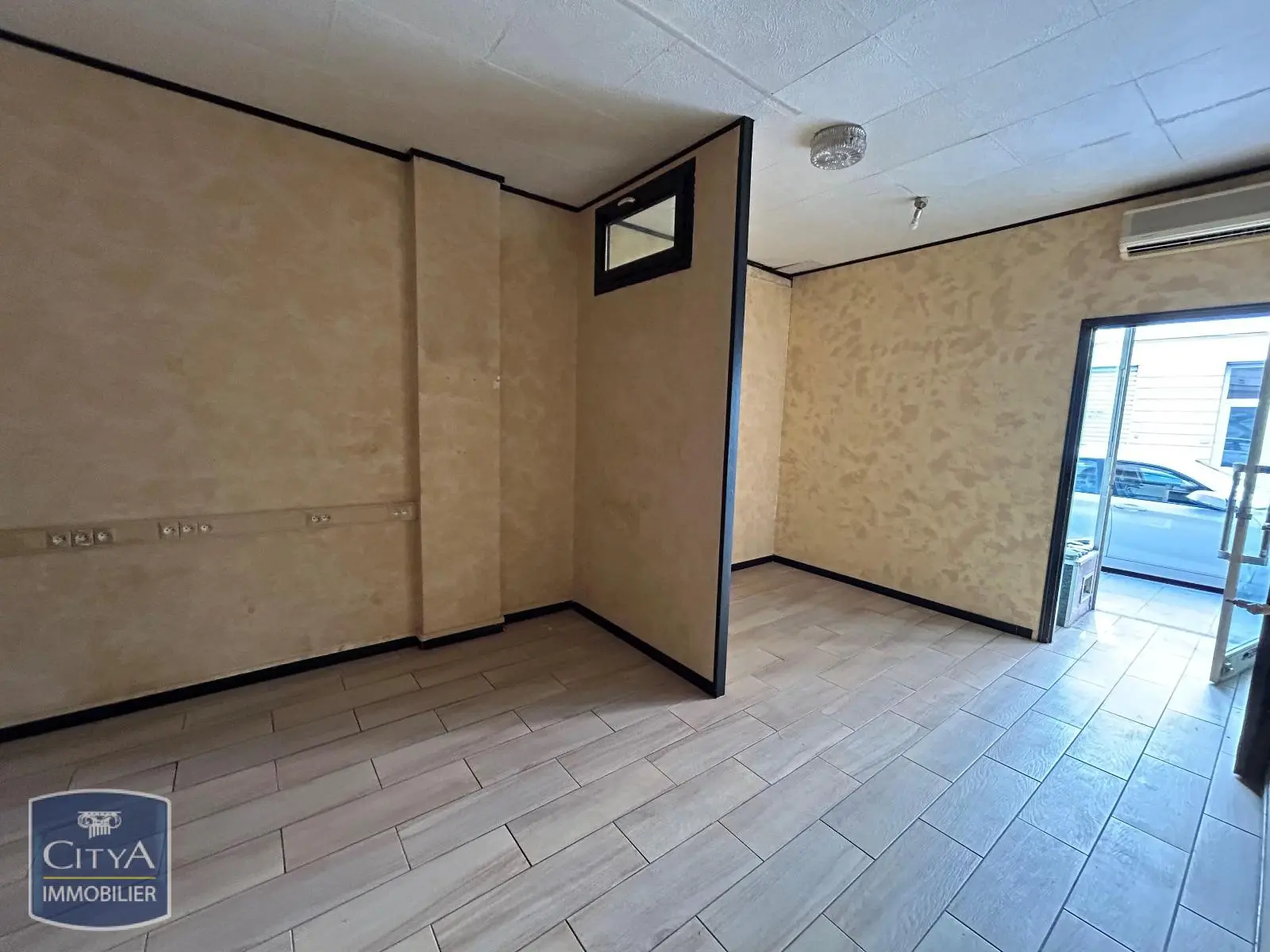 Photo 3 Local Commercial 33.2m²
