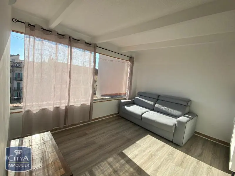 Photo 1 Appartement 1 pièce 15.93m²