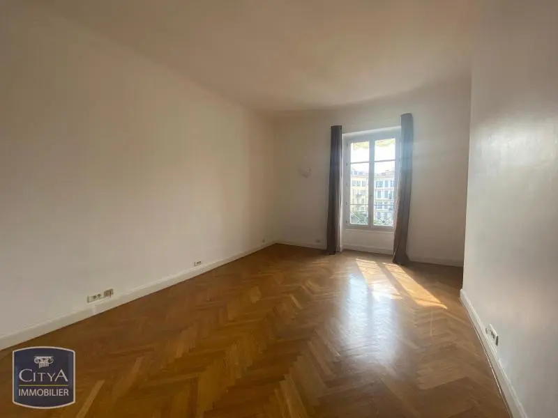 Photo 7 Appartement 3 pièces 109.56m²