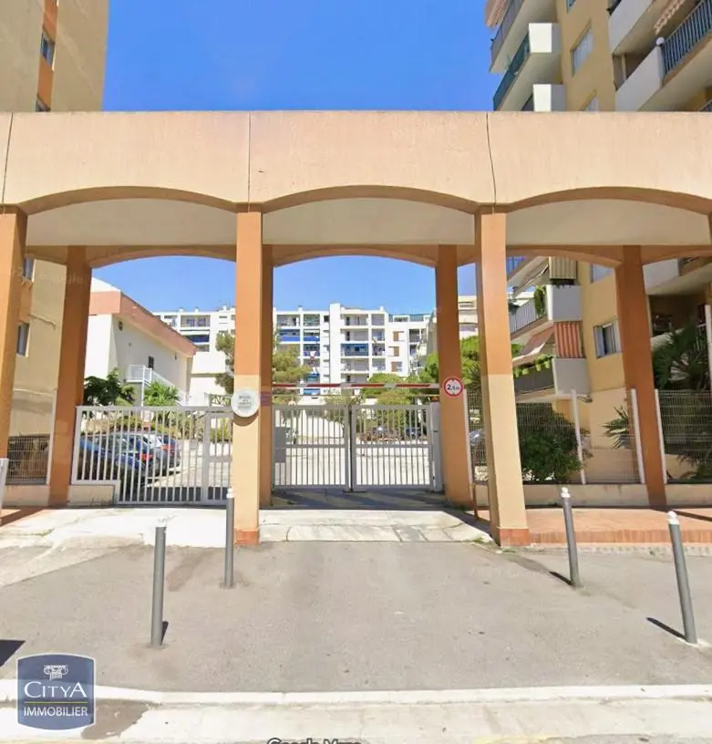 Photo 1 pour Parking Photo 1 Parking