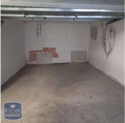 Photo 1 Parking