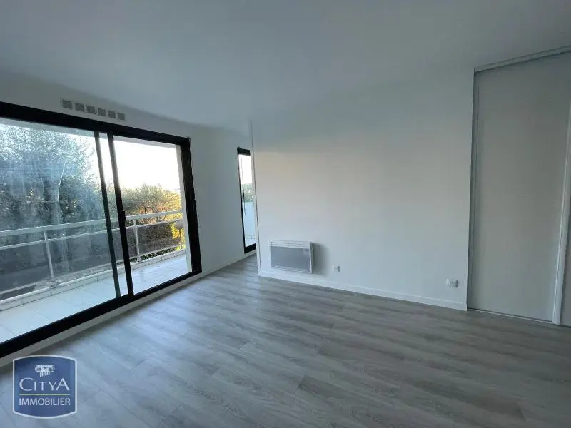 Photo 2 Appartement 1 pièce 33.38m²