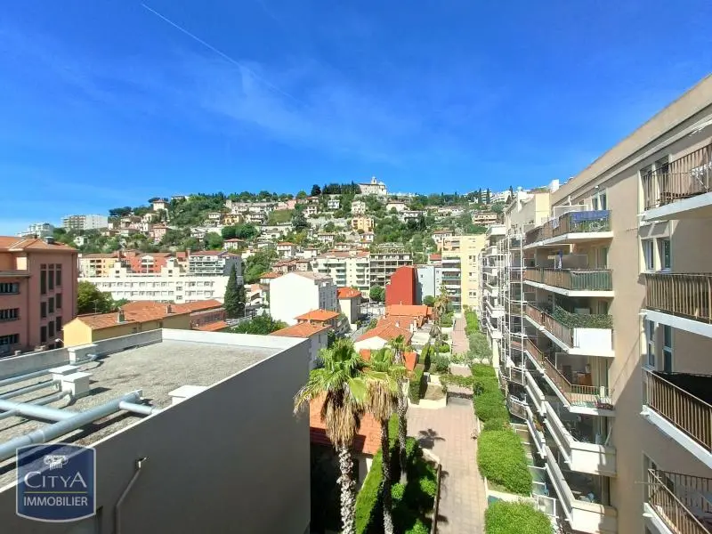Photo 2 Appartement 1 pièce 20.37m²