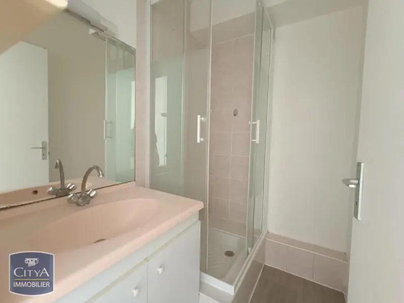 Photo 6 Appartement 1 pièce 20.37m²