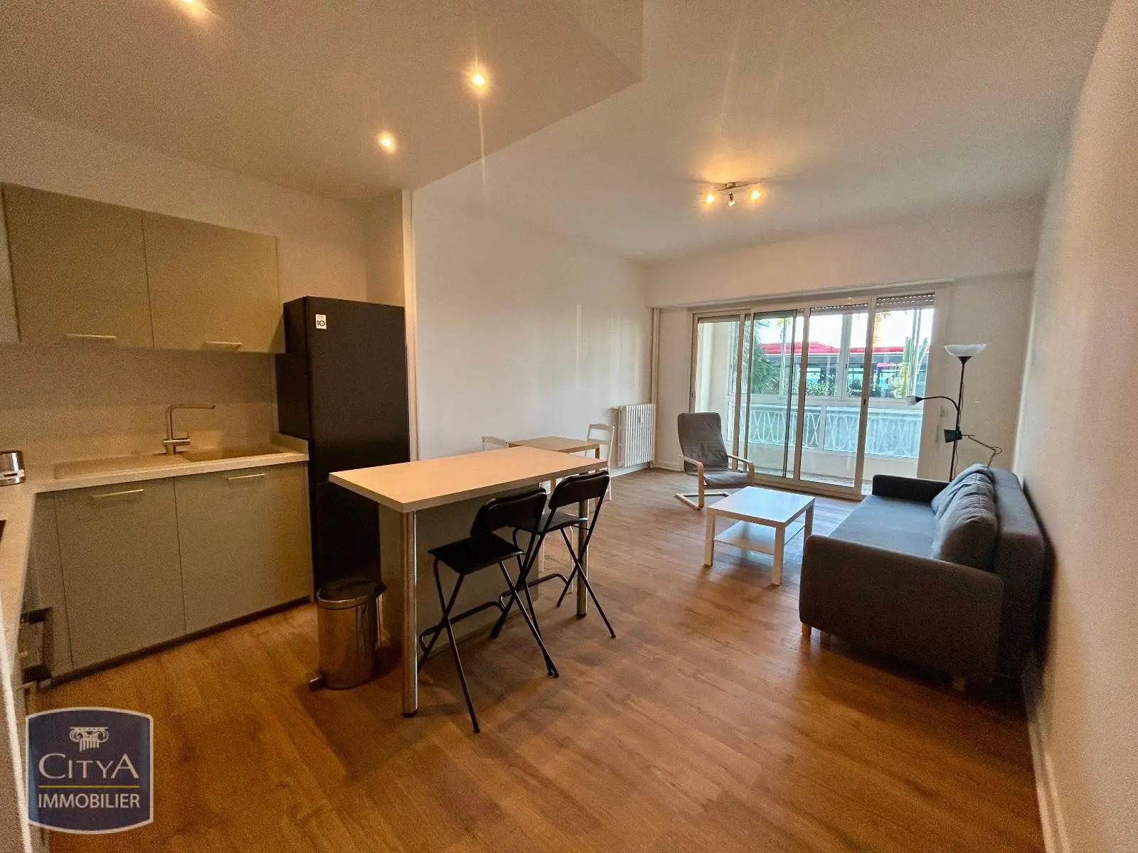 Photo 2 Appartement 2 pièces 54m²