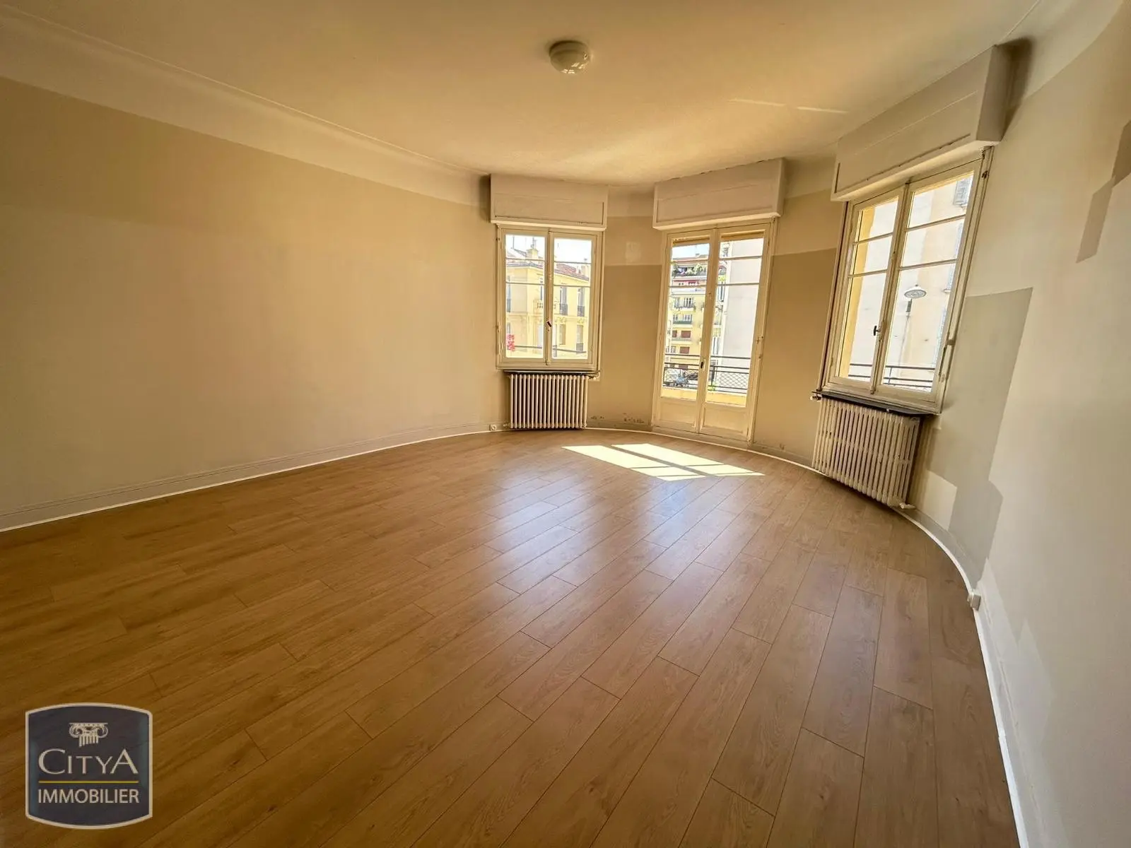 Photo 2 Local Commercial 108.12m²