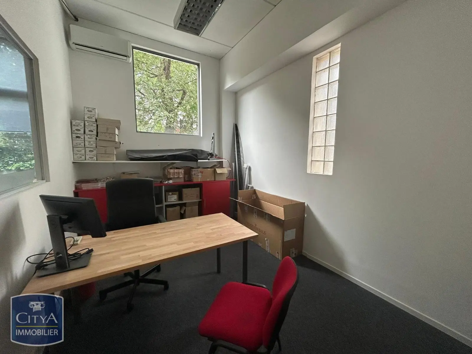 Photo 8 Local Commercial 560m²