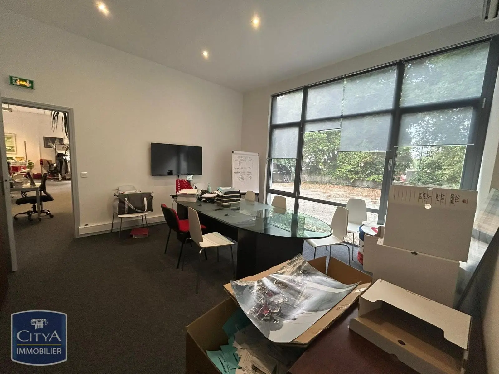 Photo 5 Local Commercial 560m²