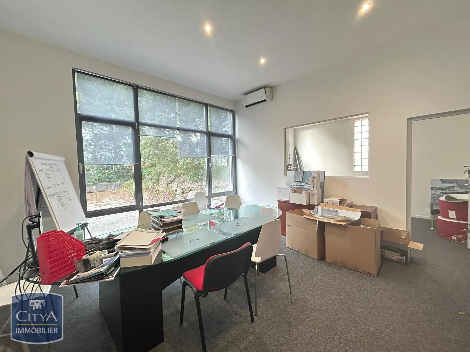 Photo 6 Local Commercial 560m²