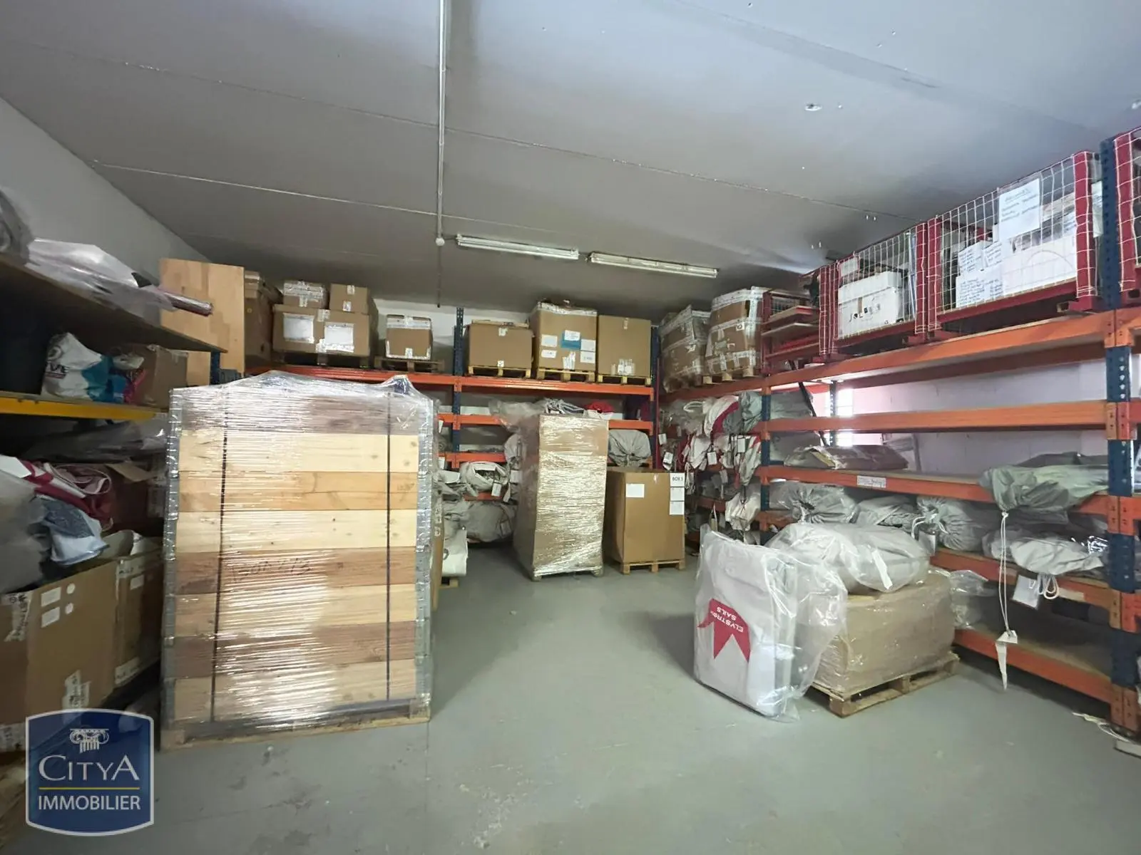 Photo 11 Local Commercial 560m²