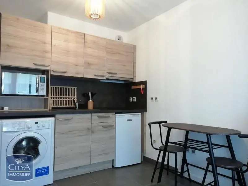 A LOUER - NICE (06300) - STUDIO MEUBLE