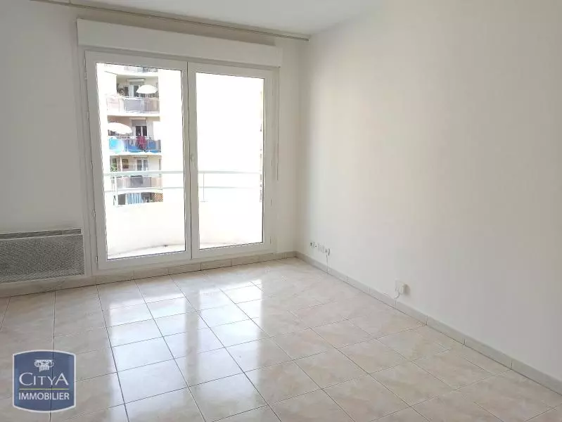 Photo Appartement 1 pièce 19.82m²