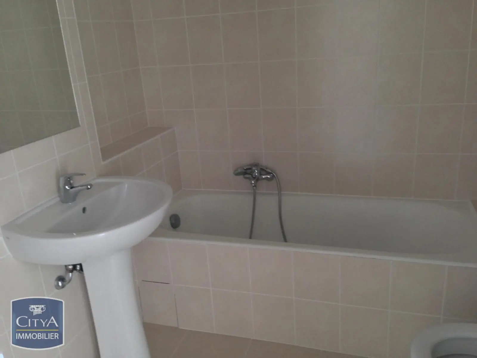 Photo 3 Appartement 1 pièce 27.48m²