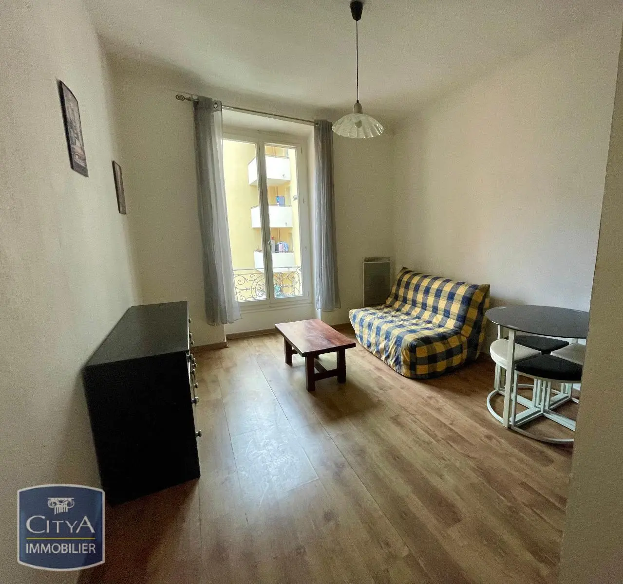 Photo 1 Appartement 1 pièce 21.58m²