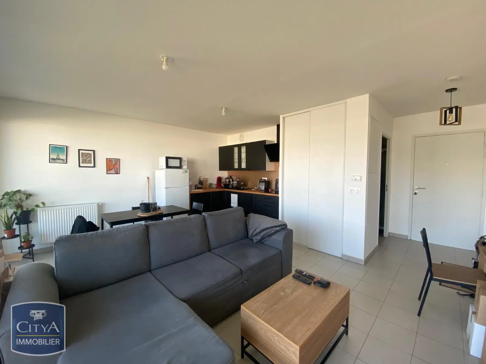 Photo 1 Appartement 1 pièce 33.77m²