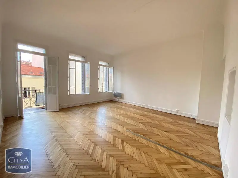 Photo 1 Appartement 3 pièces 114.7m²