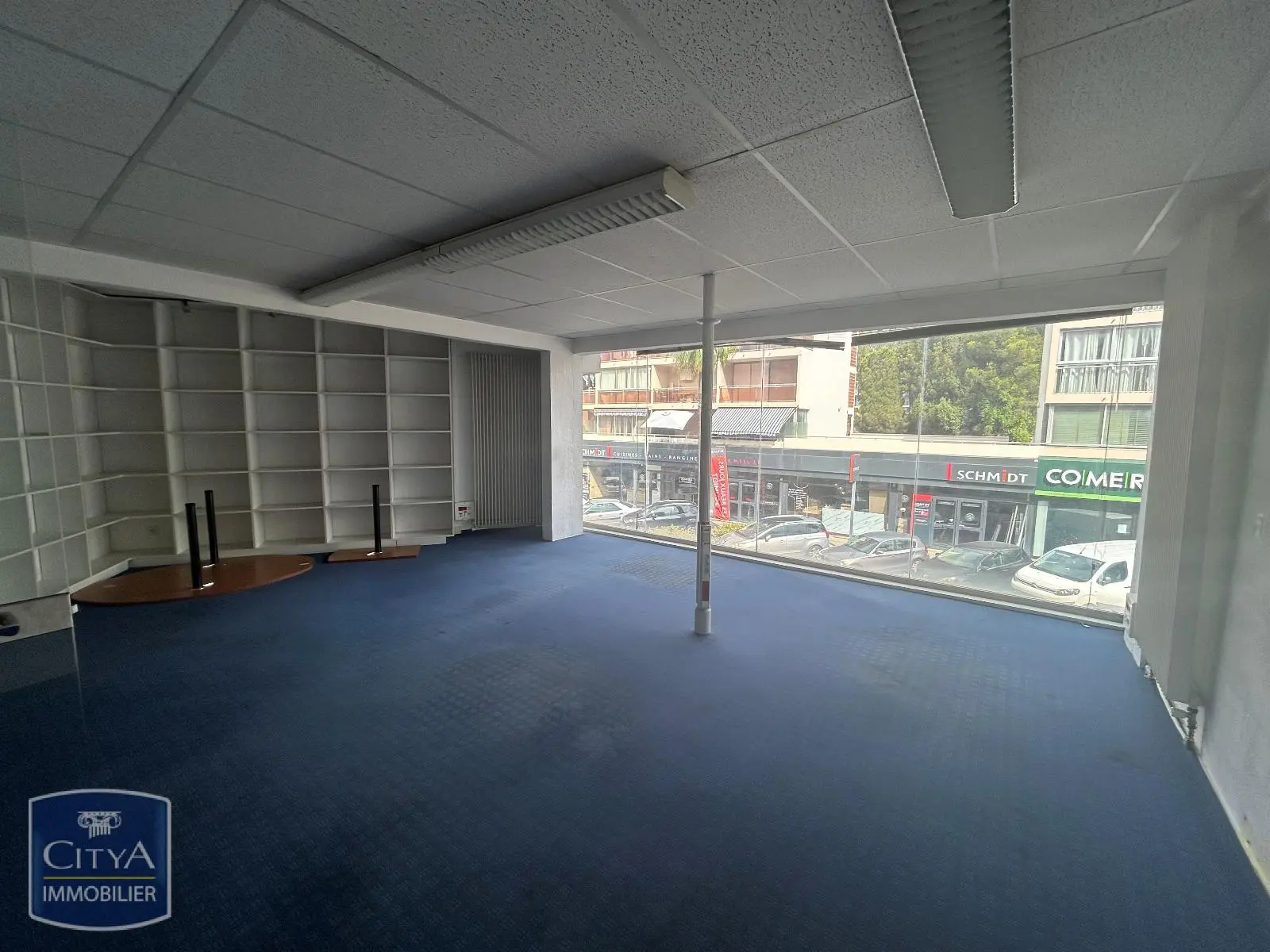 Photo 1 Local Commercial 100m²