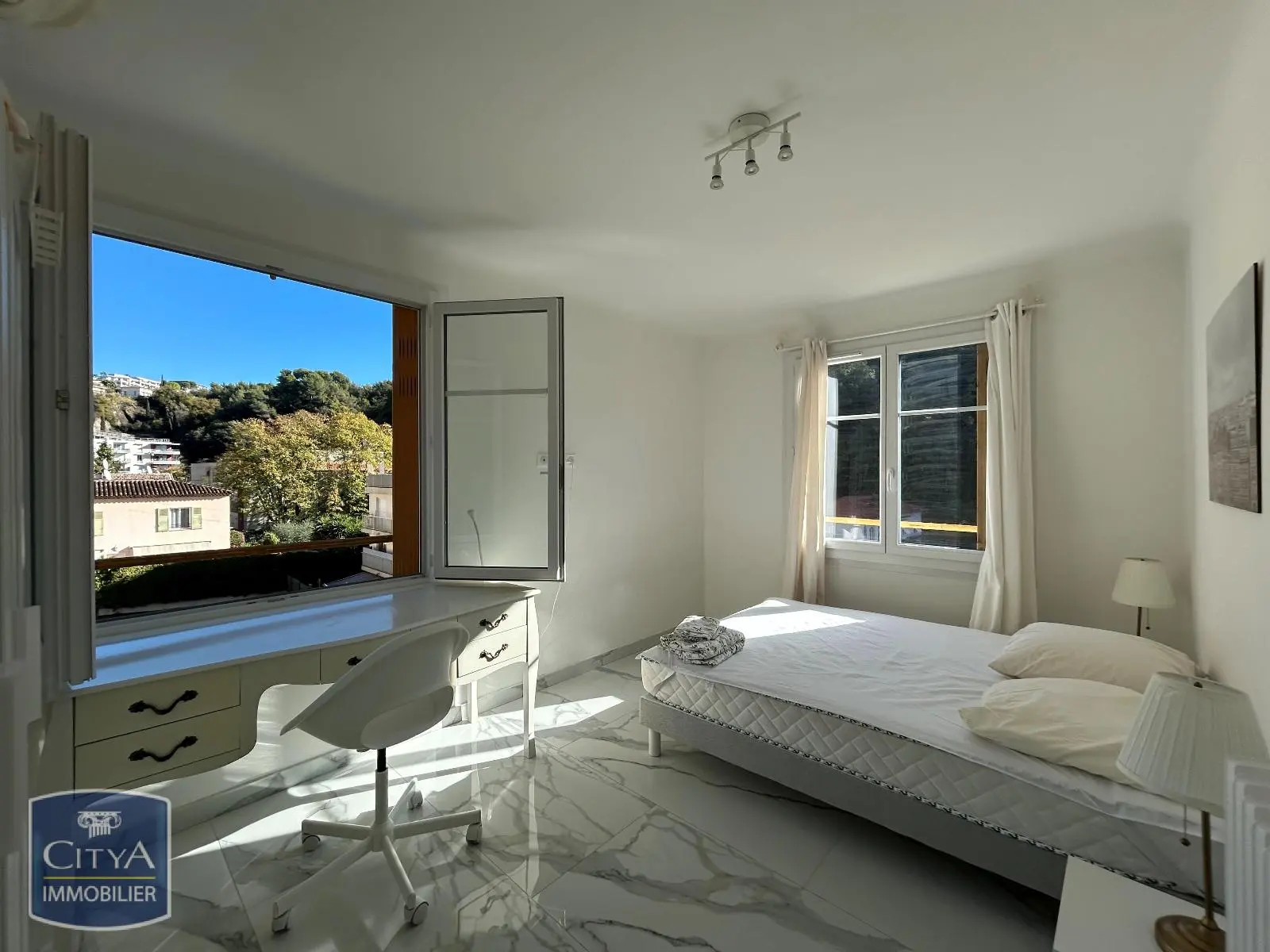 Photo 1 Appartement 1 pièce 12.19m²