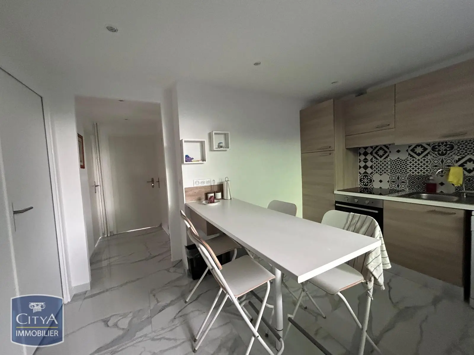 Photo 3 Appartement 1 pièce 12.19m²