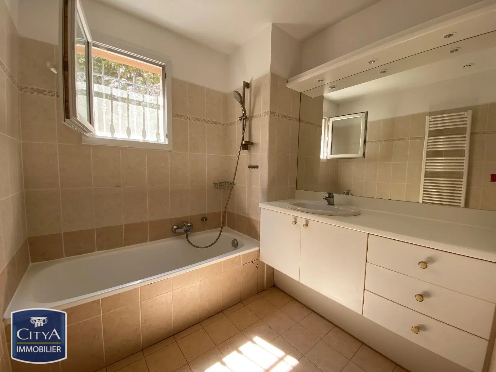 Photo 12 Maison 5 pièces 108.54m²