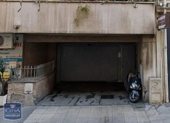 Photo 1 Parking