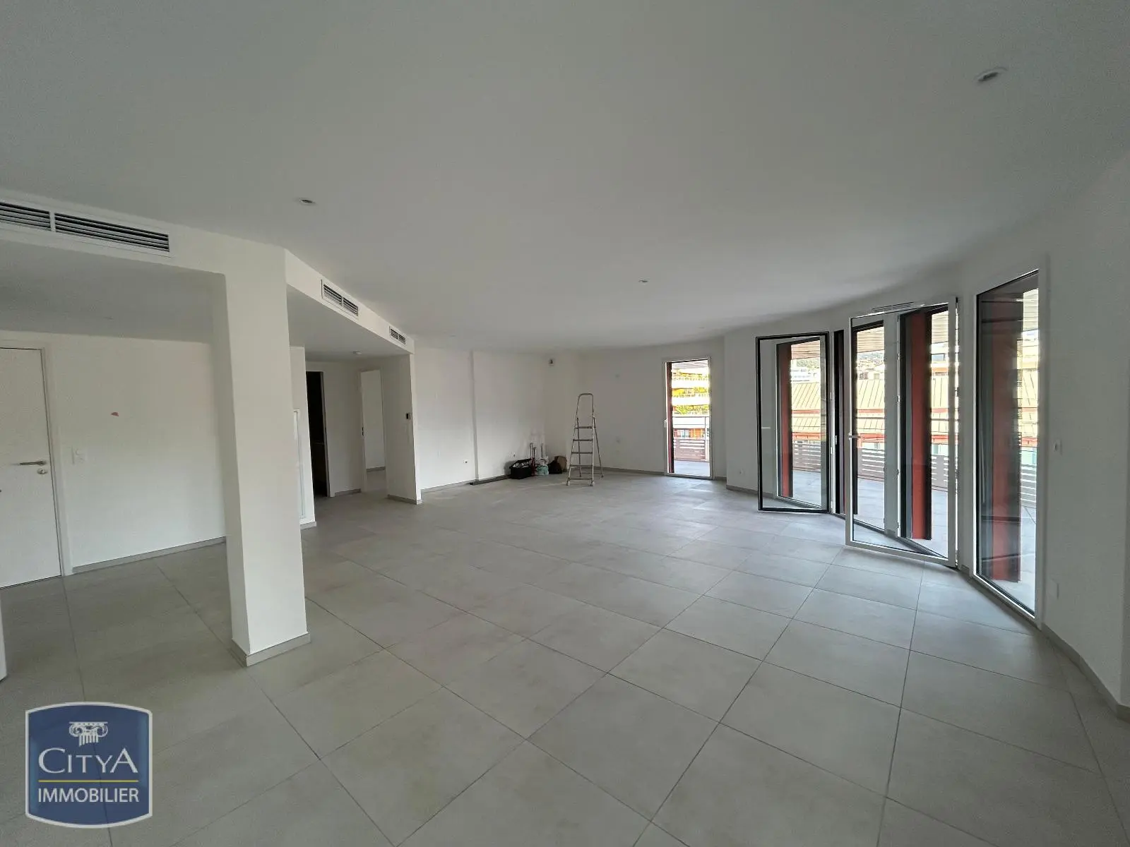Photo 4 Appartement 3 pièces 92m²