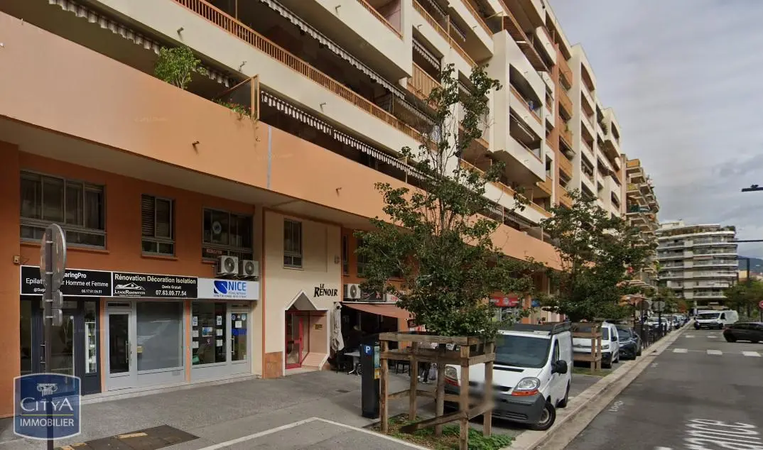 Photo 1 Parking