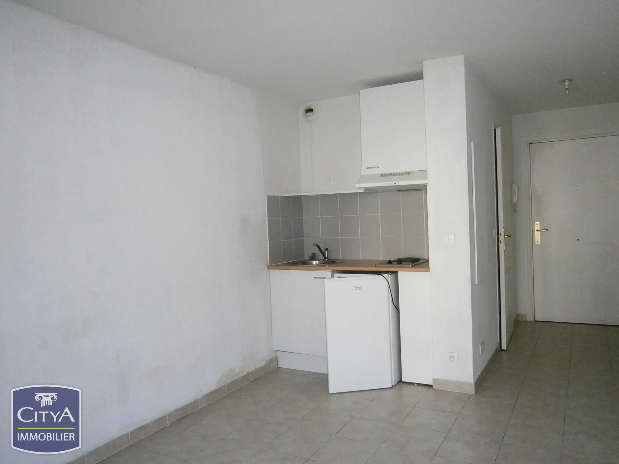 Photo 1 Appartement 1 pièce 20m²