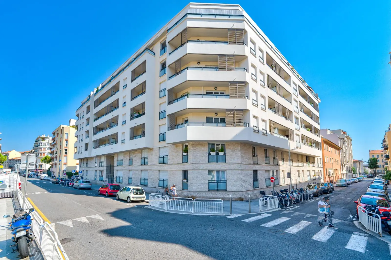 Photo 1 Appartement 1 pièce 31.6m²