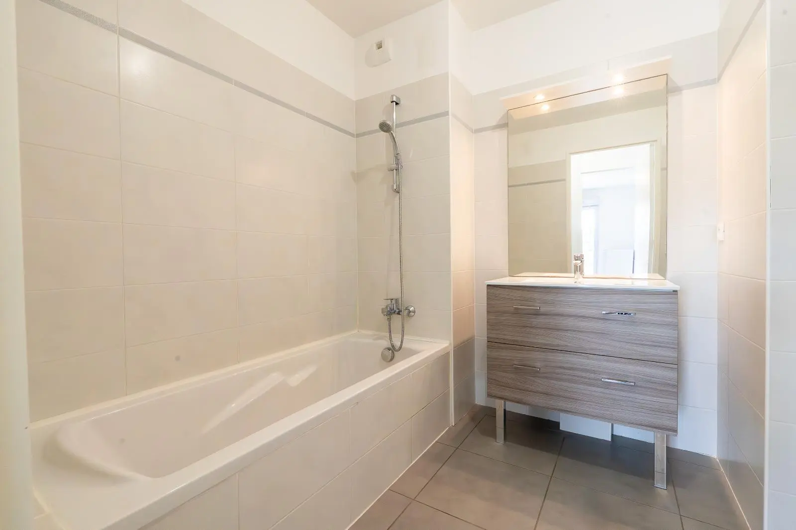 Photo 7 Appartement 3 pièces 55.48m²