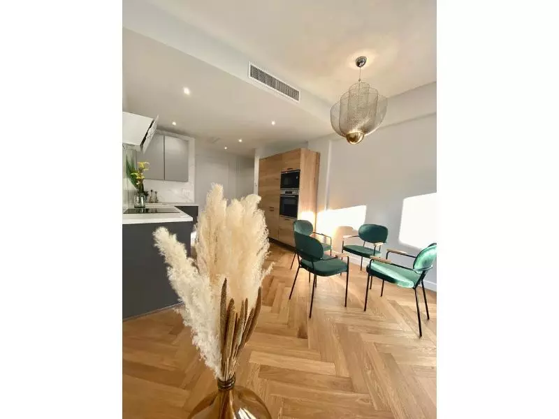 Illustration pour Appartement 3 pièces 65m² Photo Appartement 3 pièces 65m²