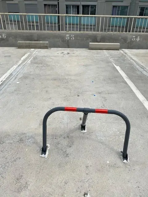 Photo 1 Parking