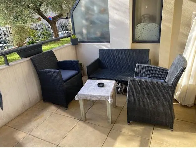 Photo 2 Appartement 1 pièce 24.54m²
