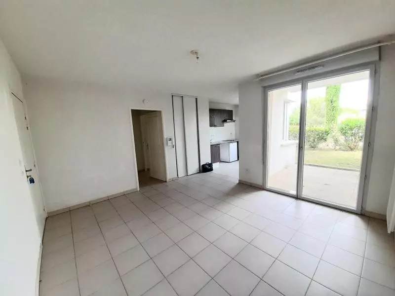 Illustration pour Appartement 2 pièces 45.34m² Photo Appartement 2 pièces 45.34m²
