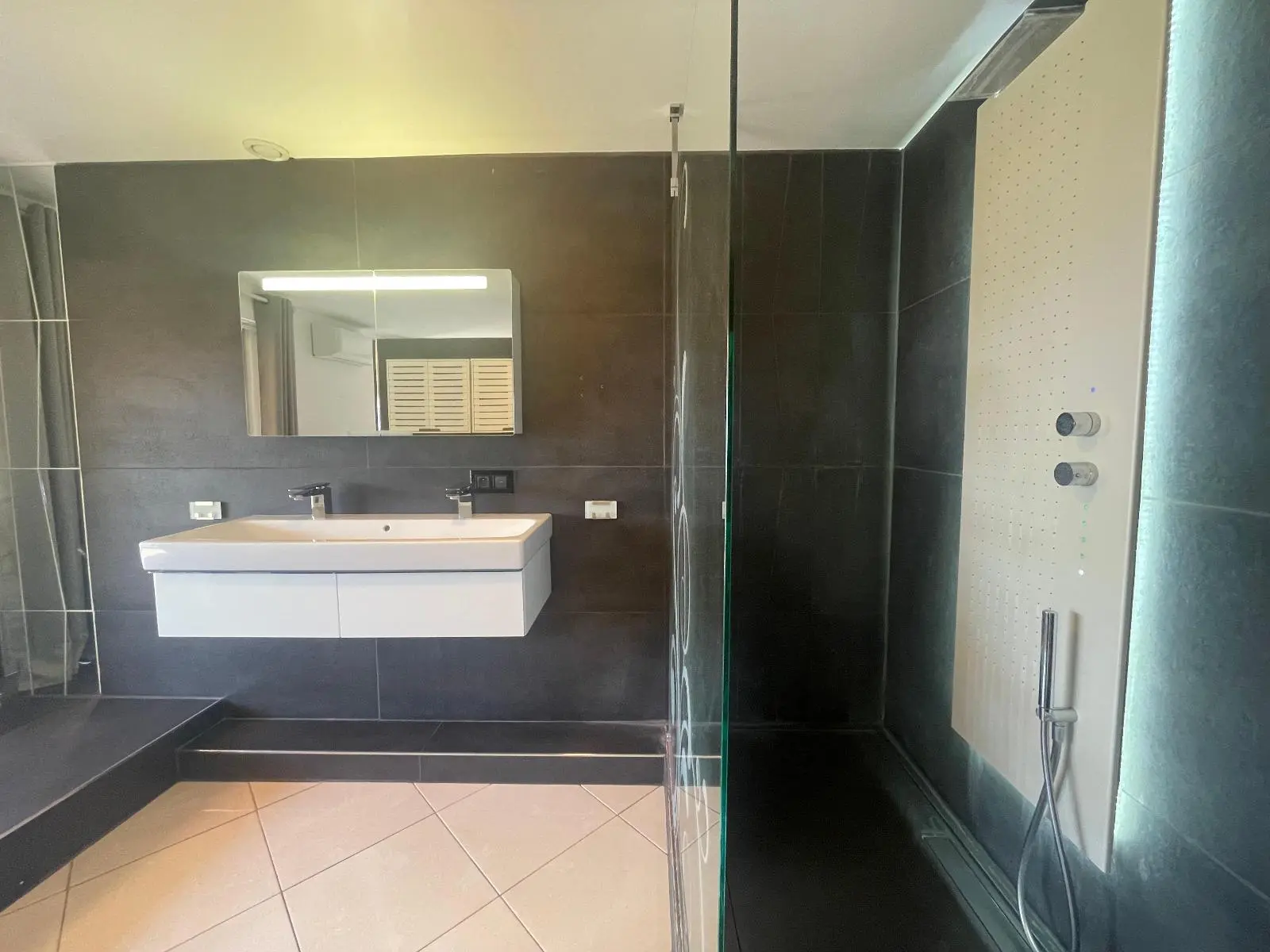 Photo 6 Appartement 4 pièces 110.02m²