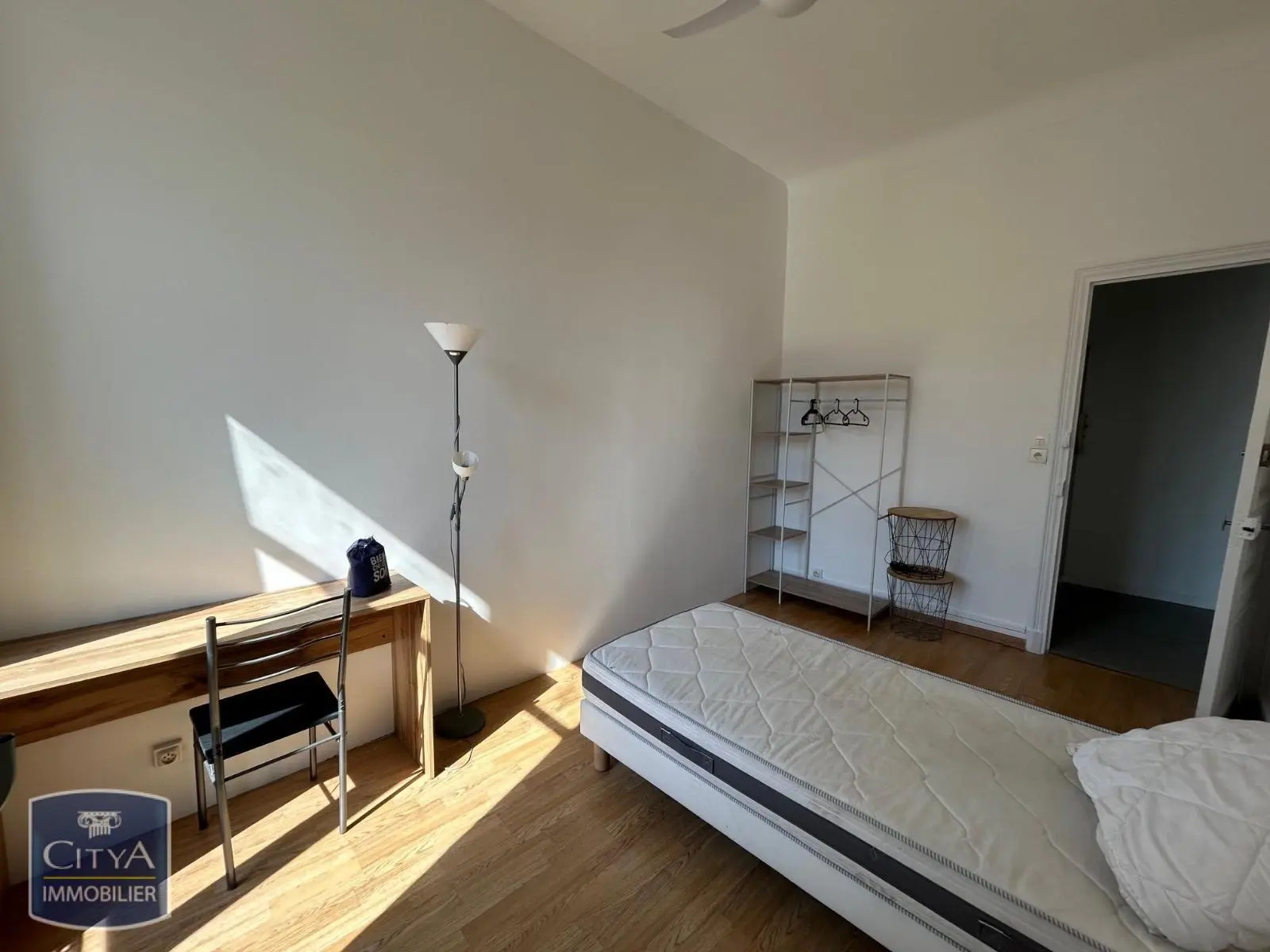 Photo 2 Appartement 1 pièce 11.88m²