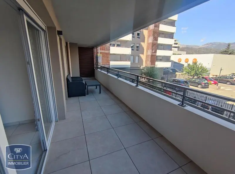 Photo 2 Appartement 3 pièces 58m²