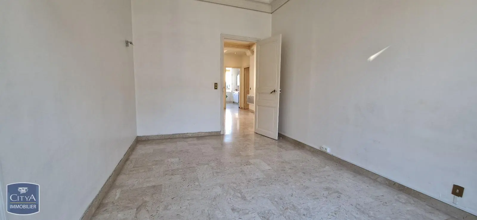 Photo 1 Appartement 4 pièces 103.96m²