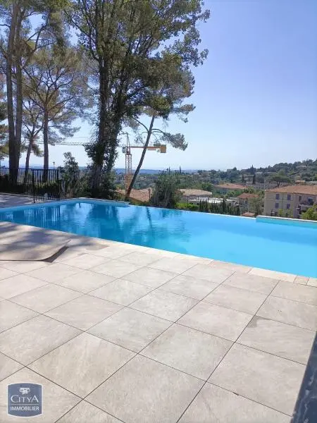 Photo 1 Appartement 1 pièce 26.01m²