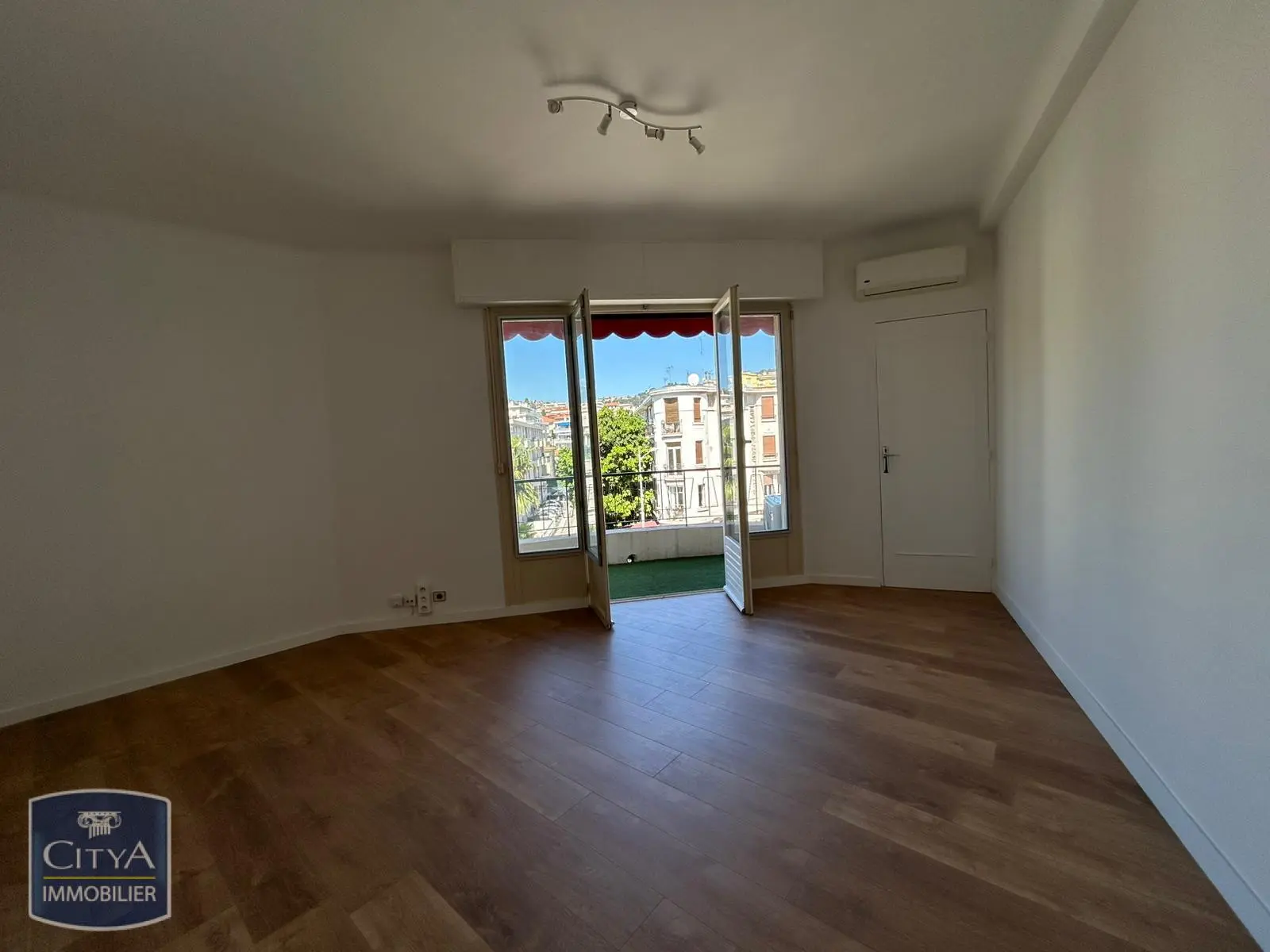 Photo 1 Appartement 2 pièces 47.72m²
